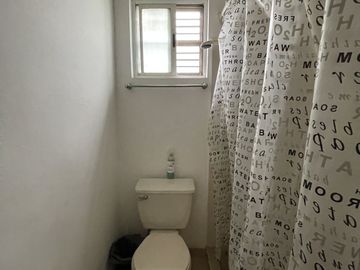 CASA EN VENTA EN LAS LOMAS SECTOR BOSQUES - GARCIA NL