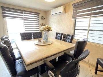 CASA EN VENTA EN LAS LOMAS SECTOR BOSQUES - GARCIA NL