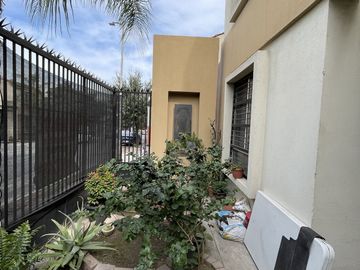 CASA EN VENTA EN LAS LOMAS SECTOR BOSQUES - GARCIA NL