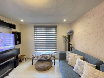CASA EN VENTA EN LAS LOMAS SECTOR BOSQUES - GARCIA NL