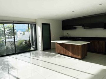 CASA EN VENTA EN LOMALTA TRES MARIAS, MORELIA