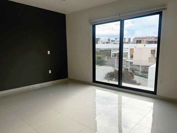 CASA EN VENTA EN LOMALTA TRES MARIAS, MORELIA