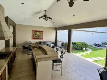 Casa en Venta en Cumbres, Monterrey
