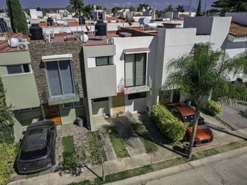 Venta de casa en Valle de San isidro , Zapopan ,Jal