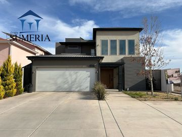 Casa en venta en Residencial Leones