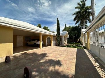 CASA DE UN PISO EN VENTA, Montes de Ame al Norte de Mérida Yucatán
