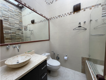 Se vende esta hermosa casa finca en la vía La Calera Bogotá