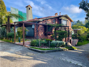 Se vende esta hermosa casa finca en la vía La Calera Bogotá