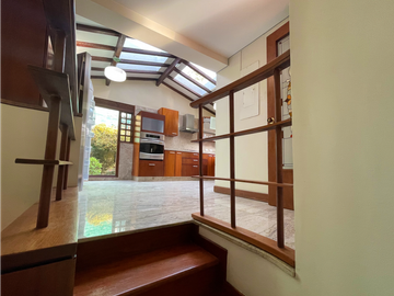 Se vende esta hermosa casa finca en la vía La Calera Bogotá