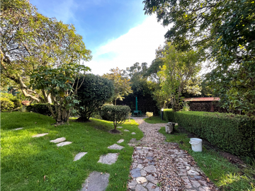 Se vende esta hermosa casa finca en la vía La Calera Bogotá