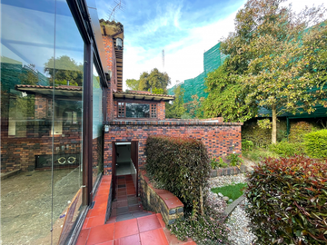 Se vende esta hermosa casa finca en la vía La Calera Bogotá
