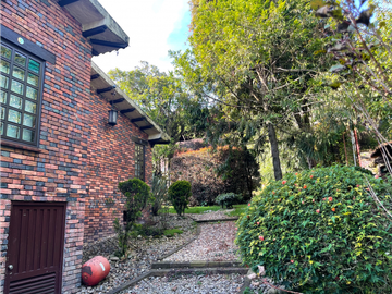 Se vende esta hermosa casa finca en la vía La Calera Bogotá