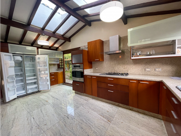 Se vende esta hermosa casa finca en la vía La Calera Bogotá