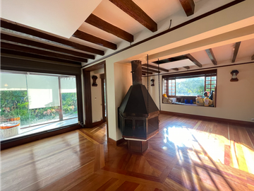 Se vende esta hermosa casa finca en la vía La Calera Bogotá