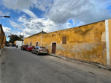 Casona colonial para remodelar en venta en Izamal
