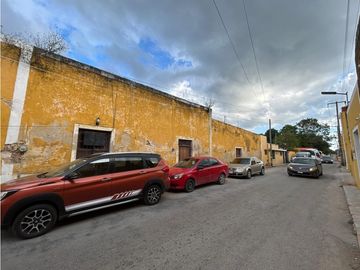 Casona colonial para remodelar en venta en Izamal