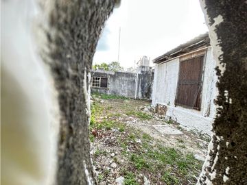 Casona colonial para remodelar en venta en Izamal