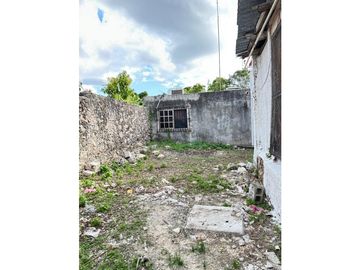 Casona colonial para remodelar en venta en Izamal