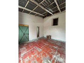 Casona colonial para remodelar en venta en Izamal