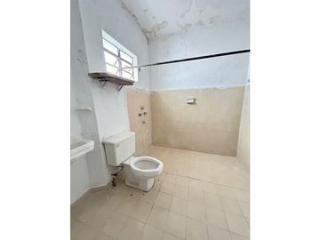Casona colonial para remodelar en venta en Izamal