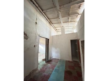 Casona colonial para remodelar en venta en Izamal