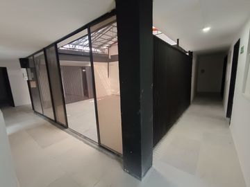 BODEGA EN ARRIENDO UBICADA EN MEDELLIN SECTOR CIUDAD DEL RÍO