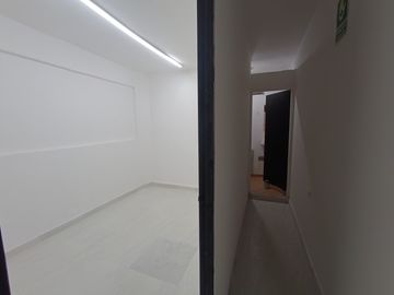 BODEGA EN ARRIENDO UBICADA EN MEDELLIN SECTOR CIUDAD DEL RÍO