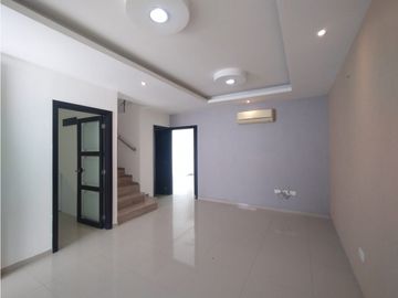 SE VENDE CASA EN CONJUNTO CIUDAD JARDIN