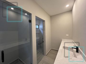 CASA EN VENTA BOSQUES DE LAS MISIONES ZONA CARRETERA NACIONAL SANTIAGO