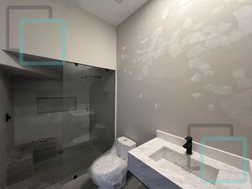 CASA EN VENTA BOSQUES DE LAS MISIONES ZONA CARRETERA NACIONAL SANTIAGO