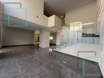 CASA EN VENTA BOSQUES DE LAS MISIONES ZONA CARRETERA NACIONAL SANTIAGO