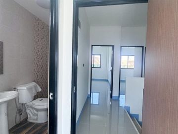 4 Bedroom Townhouse for sale in Ban Pom, Phra Nakhon Si Ayutthaya