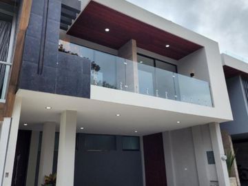 Casa en Venta en Fraccionamiento Paseo de la Reina
