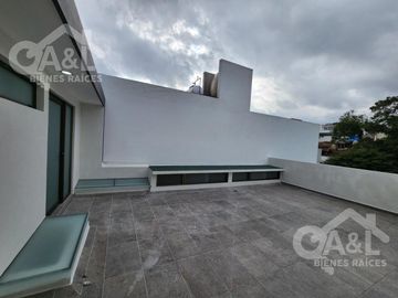 Casa en Venta en Fraccionamiento Paseo de la Reina