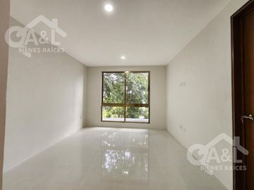 Casa en Venta en Fraccionamiento Paseo de la Reina