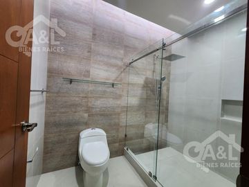 Casa en Venta en Fraccionamiento Paseo de la Reina