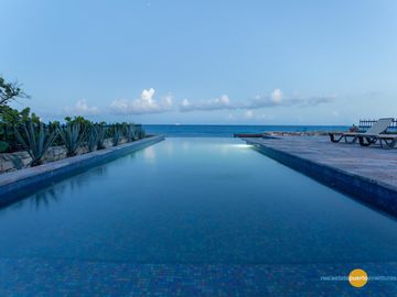 Espectacular Villa en Venta Frente al Mar en Puerto Aventuras - Riviera Maya