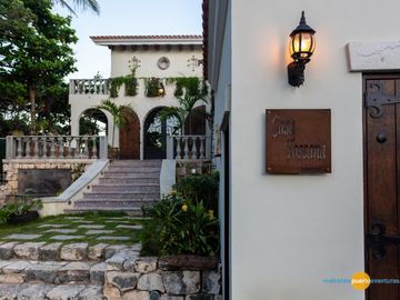 Espectacular Villa en Venta Frente al Mar en Puerto Aventuras - Riviera Maya