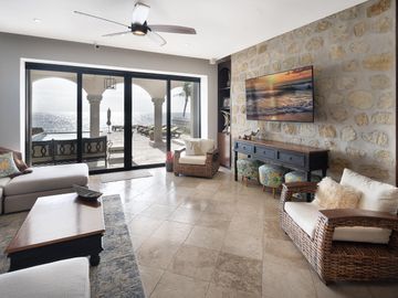Espectacular Villa en Venta Frente al Mar en Puerto Aventuras - Riviera Maya
