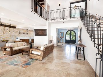 Espectacular Villa en Venta Frente al Mar en Puerto Aventuras - Riviera Maya