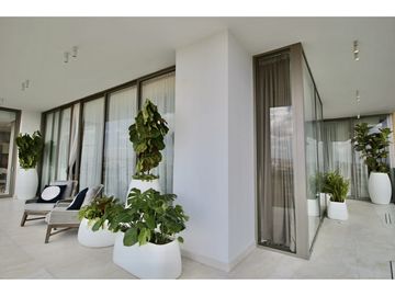 Venta en La Maison by Fendi Casa, piso 49 lado D mejor vista