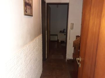 Casa PH en venta en Bernal Centro