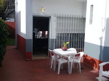 Casa PH en venta en Bernal Centro