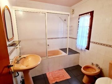 Casa en venta en Villa Gesell