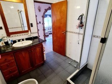 Casa en venta en Villa Gesell