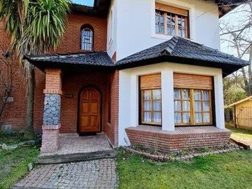 Casa en venta en Villa Gesell