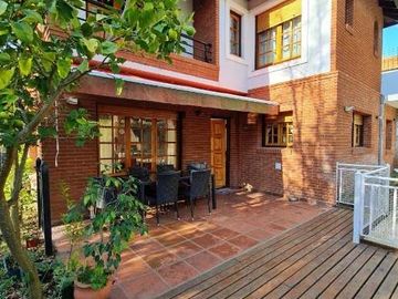 Casa en venta en Villa Gesell