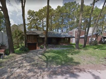 Chalet en venta en Carilo