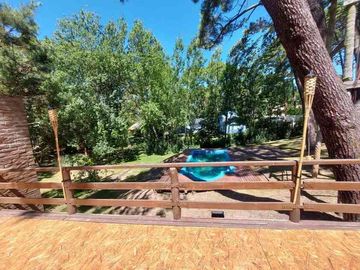 Chalet en venta en Carilo