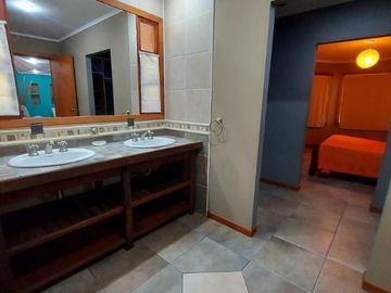 Chalet en venta en Carilo